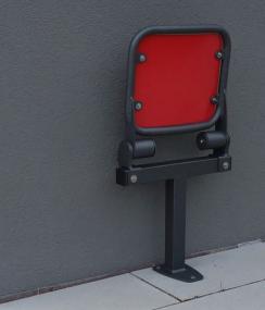 Kantineneinrichtung_Sitze_klappbar_an_der_Wand_befestigt_Krankenhaus_b1_a1_schwer_entflammbar_(2).JPG