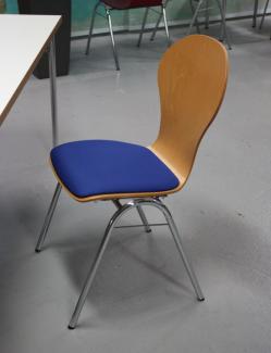 Kopie_von_stabile_bunte_stuehle_(77).jpg