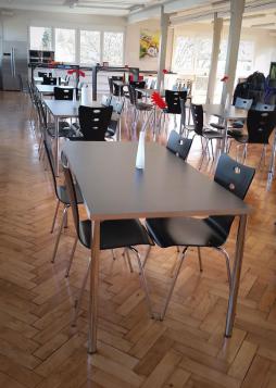 kantineneinrichtung_kantinenmoebel_kantinenstuehle_kantinentische_Kantine_stuehle_tische_(666).jpg