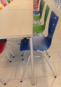 kantineneinrichtung_kantinenmoebel_kantinenstuehle_kantinentische_Kantine_stuehle_tische_(171).jpg