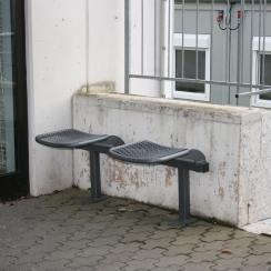 Kantineneinrichtung_Sitze_klappbar_an_der_Wand_befestigt_Krankenhaus_b1_a1_schwer_entflammbar_(44).JPG