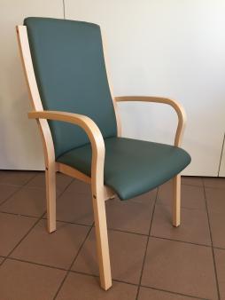 kantineneinrichtung_senioren_tagespflege_stuehle_seniorenstuehle_(54).jpg
