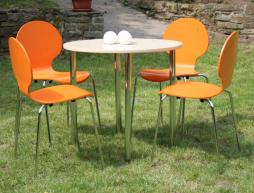 vierer_gruppe_orange_stuhl_vierfußstuehle_chrom_gestell_alle_farben_tisch_2.jpg